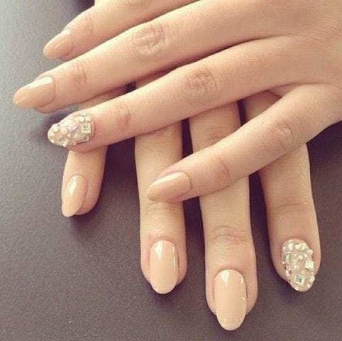 6 Fáciles tips para usar correctamente el color nude en tus uñas