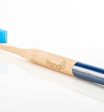 cepillo de dientes de bambú